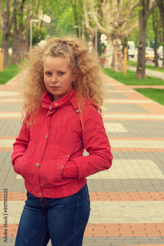 Fototapeta premium spring,girl portrait, tree,