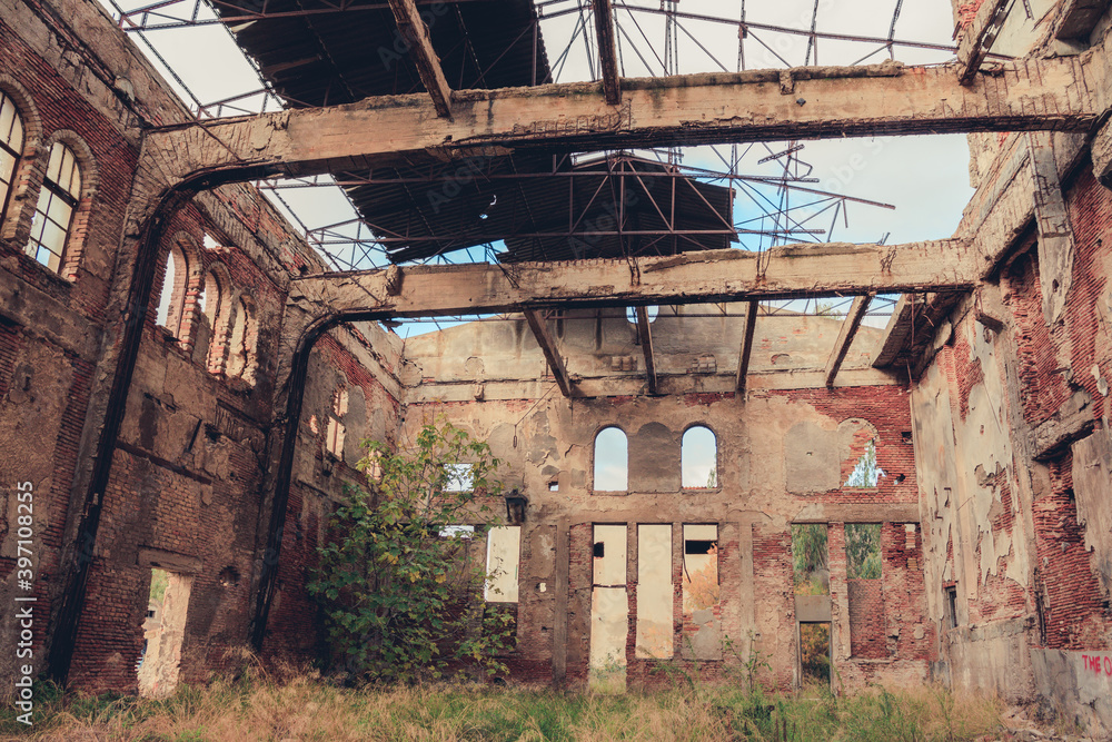 Abandoned factory in Keratsini, Greece