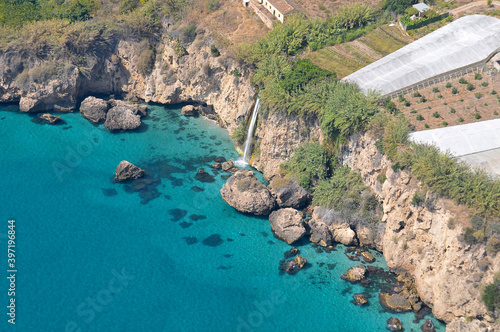 Foto aérea de la costa de Torrox en Málaga, Andalucía, España photo