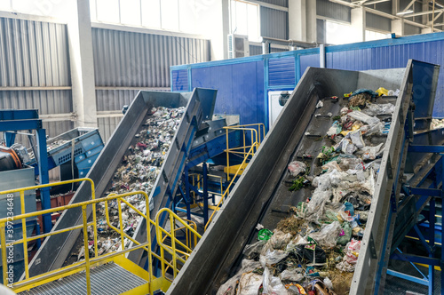 Obraz na plátně Waste sorting and recycling plant
