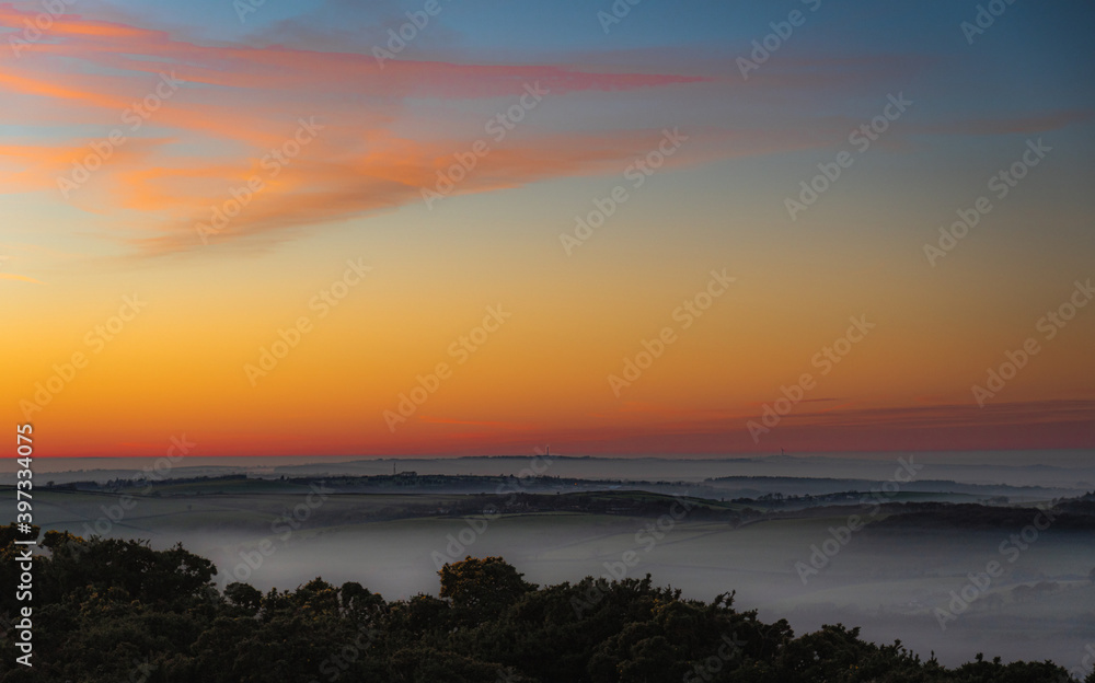 DARTMOOR NATIONAL PARK - SUNSET DARTMOOR NATIONAL PARK - SUNSET