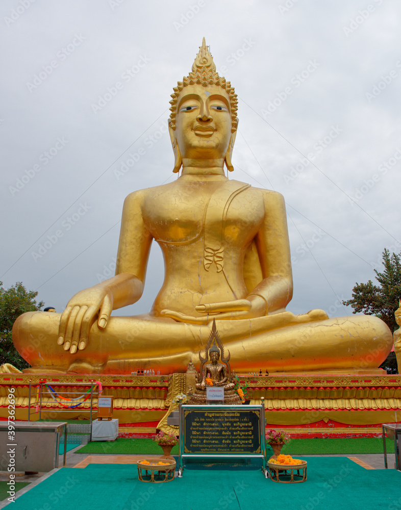 Golden Statue Of Buddha in Wat Phra Yai,The Big Buddha Temple At Pattaya Golden Statue Of Buddha in Wat Phra Yai,The Big Buddha Temple At Pattaya
