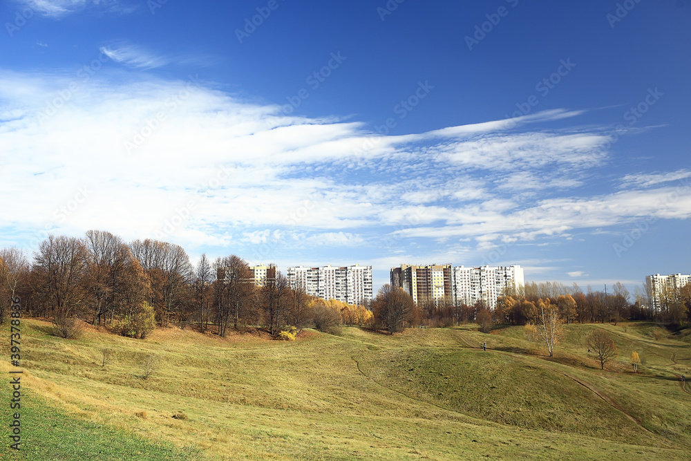 Fototapeta premium autumn park in city background landscape, abstract autumn view