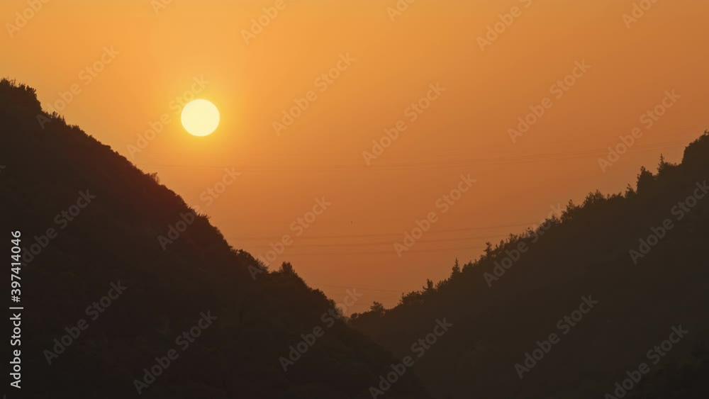 Sunset in the Mountains Sunset in the Mountains