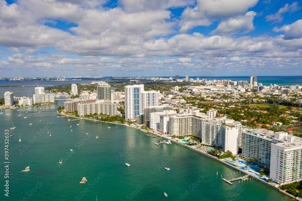 Obraz premium Condominiums Miami Beach FL USA