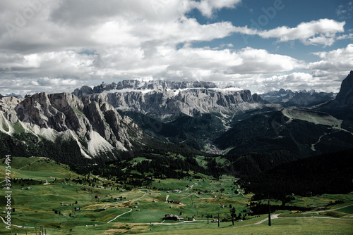 beautiful panoramic view of European mountains, view of the Alps, green valley, summer travel, outdoor activities, mountain landscape, high cliffs
