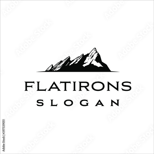 The flatirons mountains in boulder colorado 