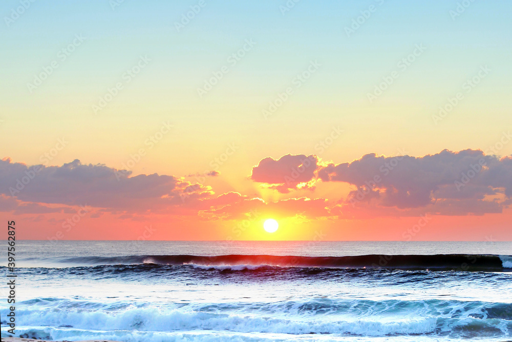 海と朝日