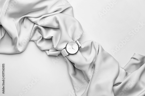 Wrist watch with cloth on l...