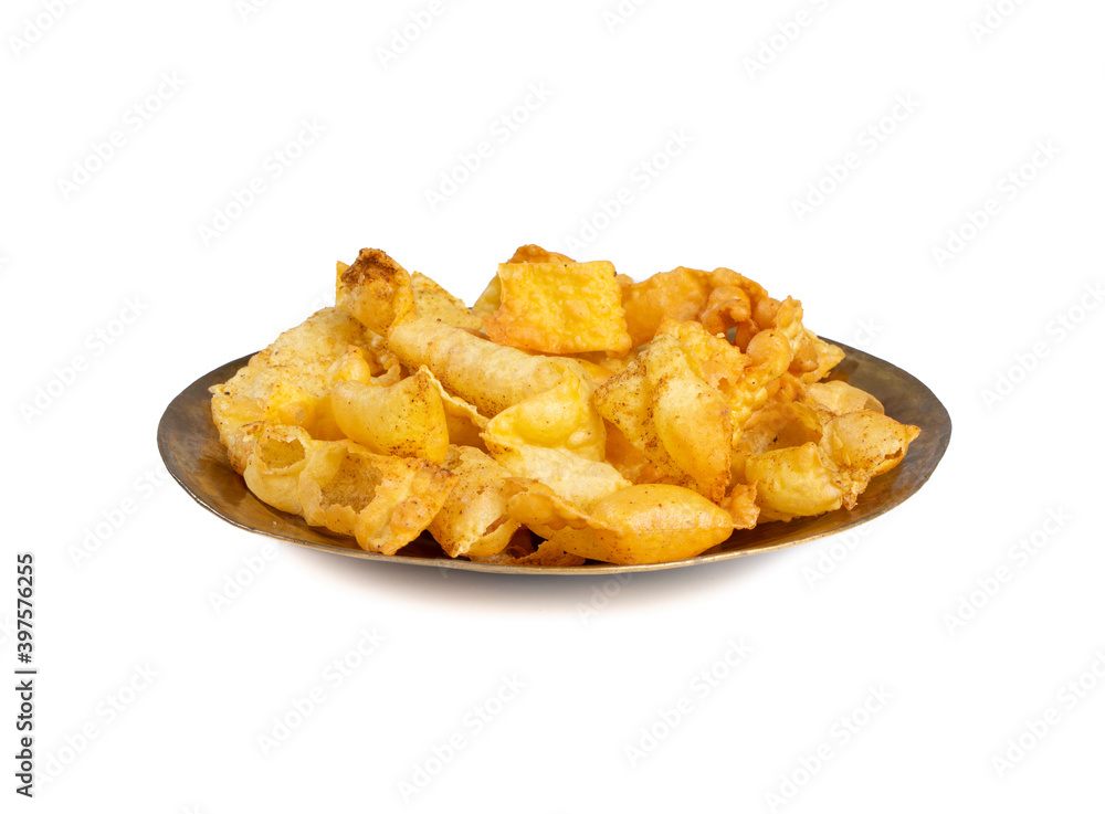 Indian Breakfast Dish Sola Fali or Masala Papri Served With Green Chutney Indian Breakfast Dish Sola Fali or Masala Papri Served With Green Chutney