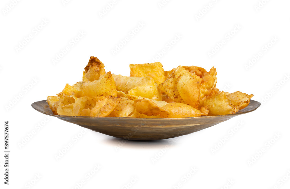 Indian Breakfast Dish Sola Fali or Masala Papri Served With Green Chutney Indian Breakfast Dish Sola Fali or Masala Papri Served With Green Chutney