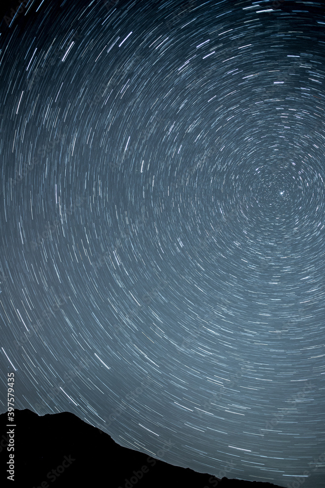 Obraz premium night landscape in the mountains. Starry sky