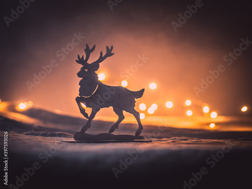  Reindeer figurine with a beautiful boke