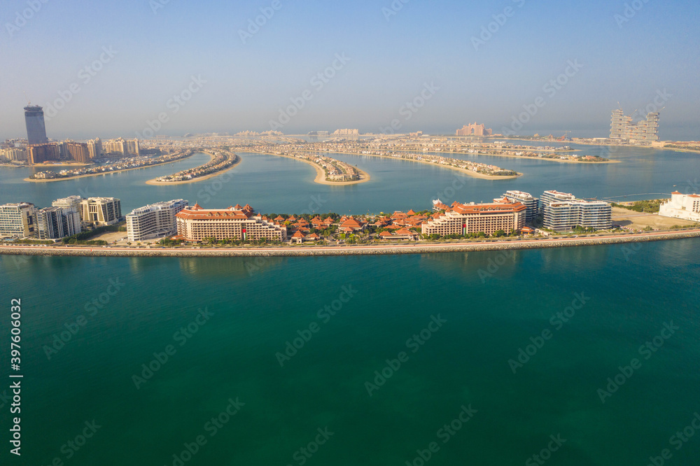 Fototapeta premium 4k photo Resort Hotel, Thai Hotel, The Palm Jumeirah, Dubai, United Arab Emirates, Middle East, Aerial view, Drone