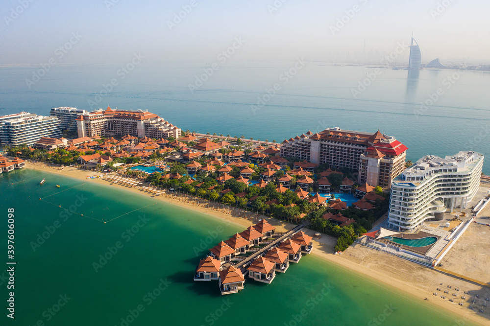 Φωτογραφία 4k photo Resort Hotel, Thai Hotel, The Palm Jumeirah, Dubai, United Arab Emirate