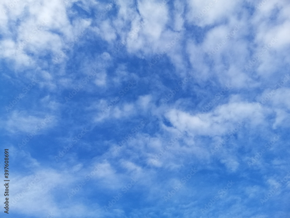 Obraz premium Clouds and blue sky background.