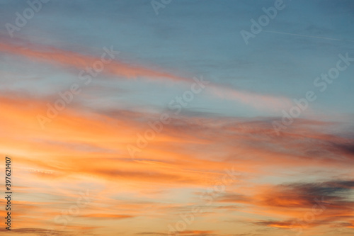 Fototapeta Naklejka Na Ścianę i Meble -  View of the beautiful sunset sky