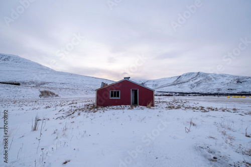 Verlassenes Haus am Tal Skoradalur nahe Borgarnes photo