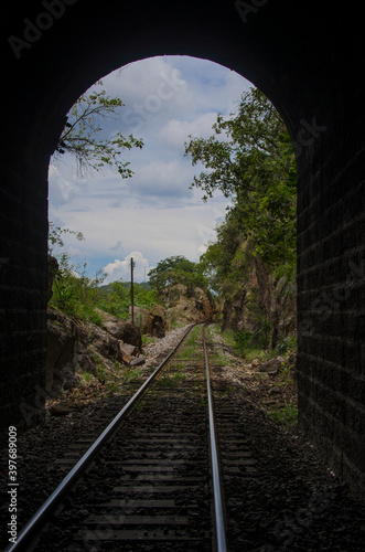 Túnel del ferrocarril en Jalisco, México