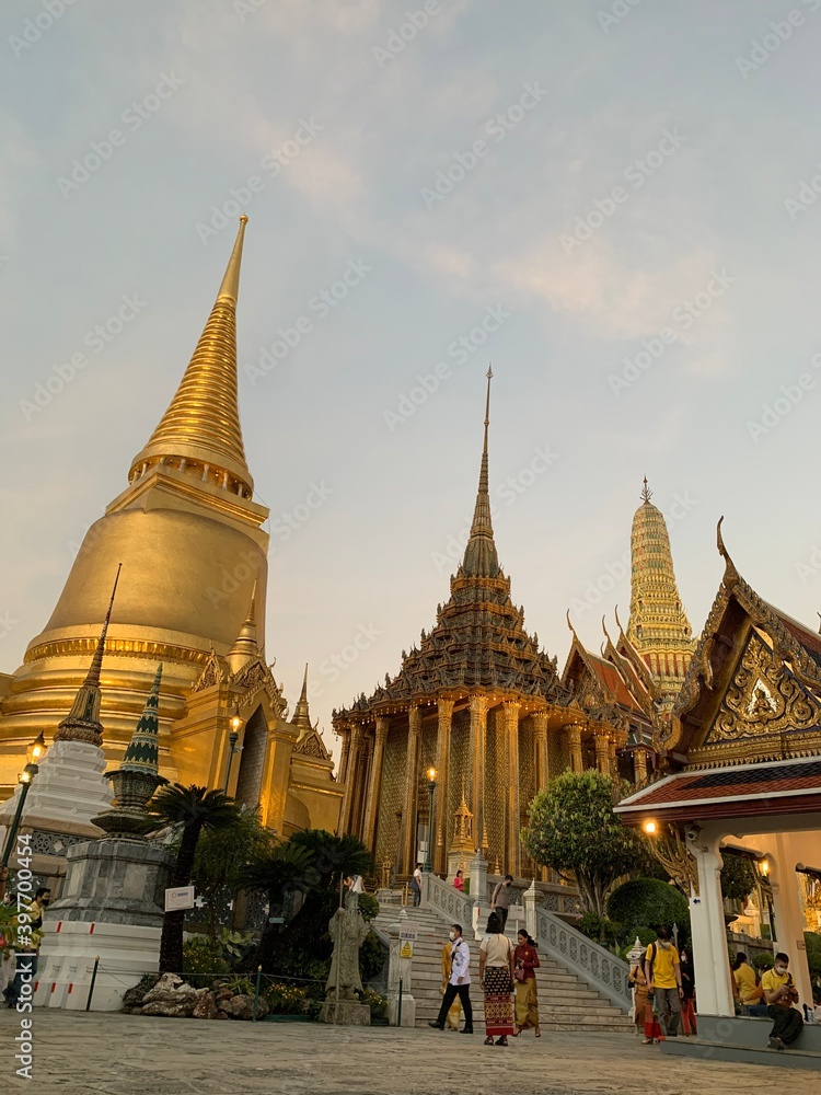 Fototapeta premium December-5-2020 : Bangkok, Thailand Wat Phra Kaew, in English the Temple of the Emerald Buddha and officially as Wat Phra Si Rattana Satsadaram at night.