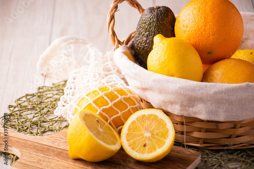 レモンとアボガド