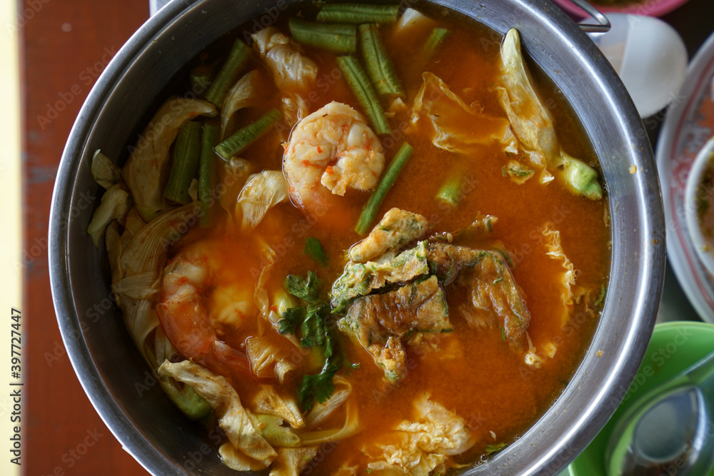 Sour Soup with Shrimp and Mixed Vegetables