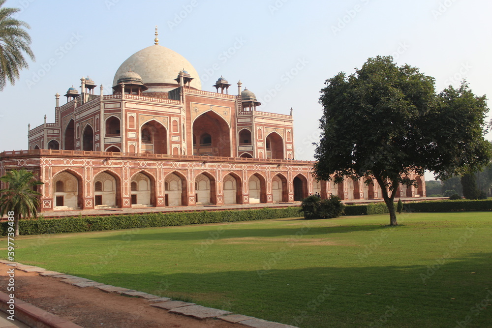 this picture show humayun tomb