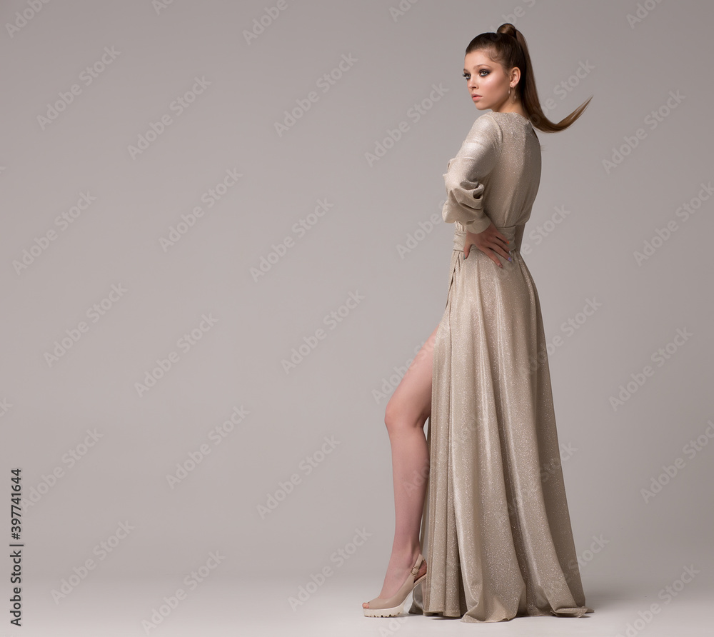Woman Model Saree Poses Studio Stock Photo 1306946962 | Shutterstock