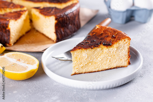Basque Burnt Cheesecake is the alter ego to the classic New York–style cheesecake with a press-in cookie crust. this is the cheesecake that wants to get burnt, cracked, and cooked