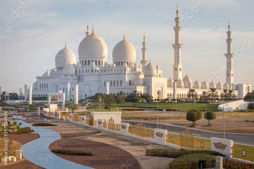 Abu Dhabi sheikh zayed grand mosque, United Arab Emirates photo