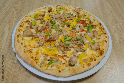 Kebab pizza