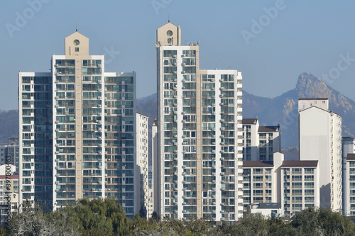 Photography apartment along the Han River in Seoul.