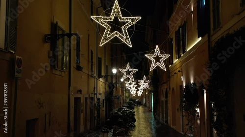 Natale 2020, gli addobbi natalizi nelle vie del centro di Roma. Via Margutta photo