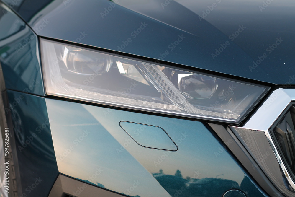 Obraz premium Autoscheinwerfer #16