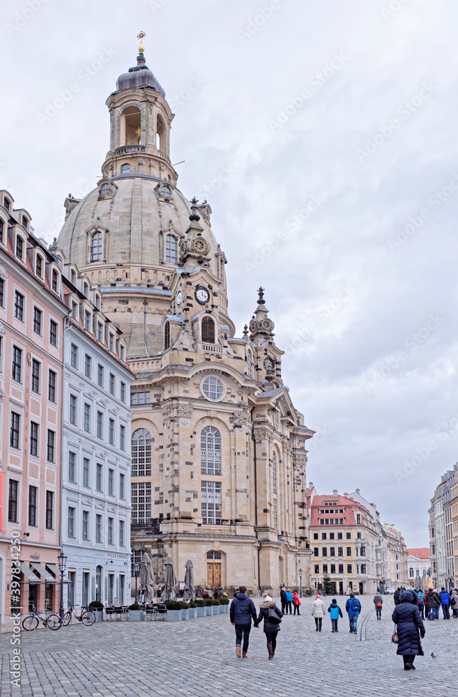  Frauenkirche is a Lutheran church. It was erected on (1670-1733