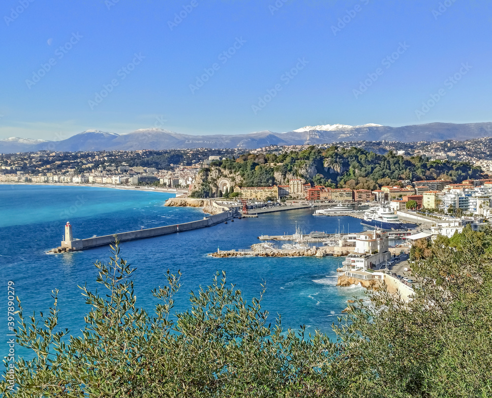 Panorama sur Nice depuis le mont Boron sur la Côte d'Azur