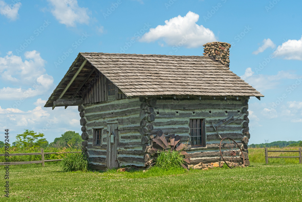 Obraz premium Restored Prairie Home in a Restored Prairie