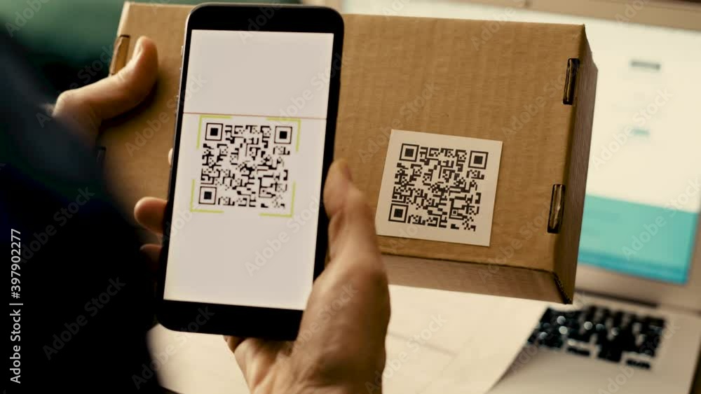 Scanning QR code with mobile phone