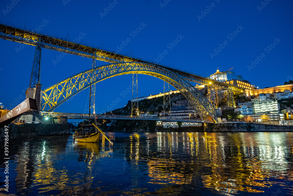 Luis I Bridge during evening twilight in Porto, Portugal. Luis I Bridge during evening twilight in Porto, Portugal.