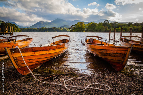 Fotobehang Rowing boats on the shore of Derwent water in Keswick,  Lake district,  Cumbria,