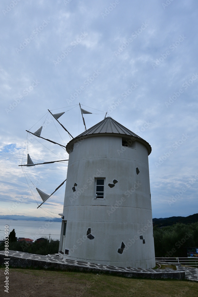 オリーブ公園の風車