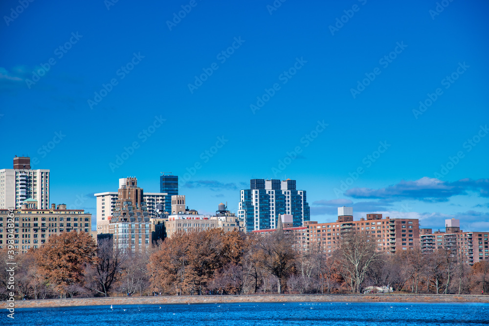 Fototapeta premium Manhattan skyline on a winter day from Central Park Lake, New York City