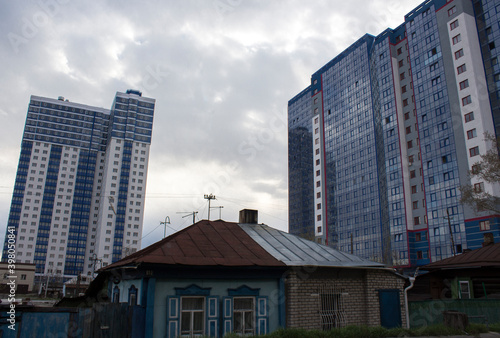 buildings in the city © Юлия Котенко