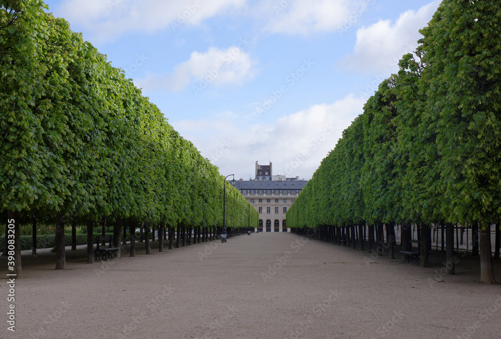 Obraz premium Paris.Palais Royal.Passage du Perron
