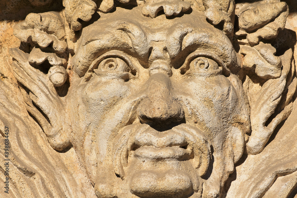 Mascaron de l'ile Feydeau à Nantes, personnage inquiétant sculpté sur la façade des maisons bourgeoise. 
