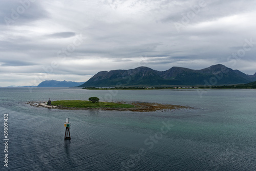 Norwegen - Hurtigruten - Lofoten - Küste photo