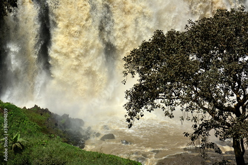 Paisajes y localizaciones de las cataratas del Nilo Azul, en el sur del lago Tana y de la ciudad de Bahir Dar, en el norte de Etiopia photo