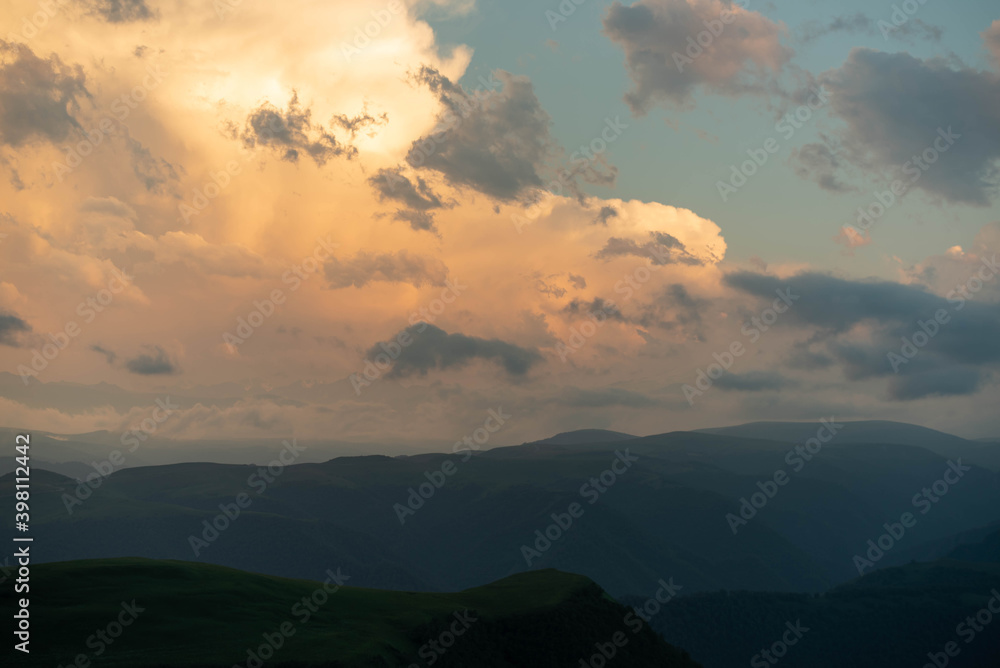 Mountain sunrise sea of ​​clouds