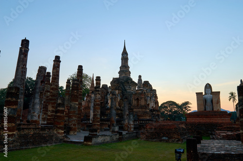 Wat Mahathat Temple, Sukhothai Province Is a temple in the area of Sukhothai since ancient times Wat Mahathat is located in the Sukhothai Historical Park. © Kittipong