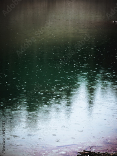 Raindrops © Larina